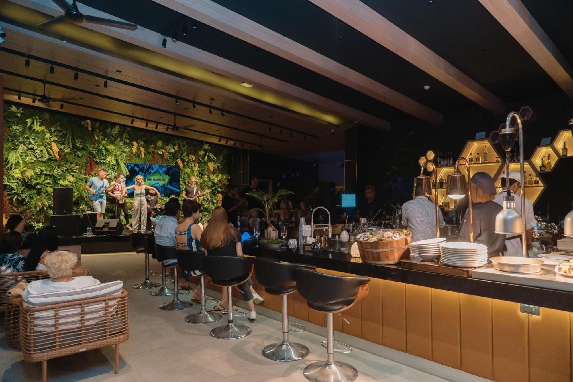 Wekata Luxury Hotel Luaran gambar